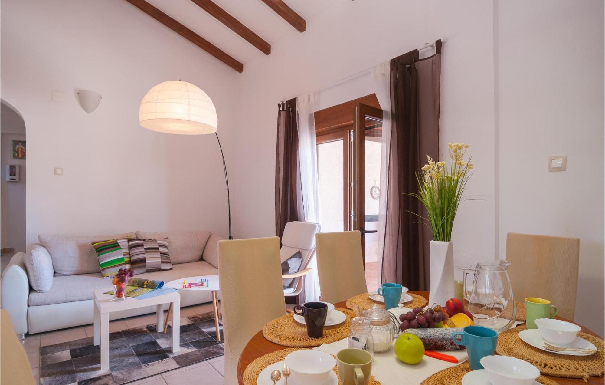 Cozy Home In Mudri Dolac With Kitchen Basina Kültér fotó